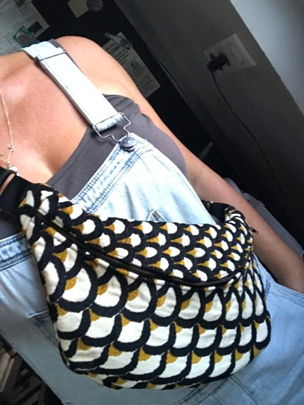 Sac banane PAON porté