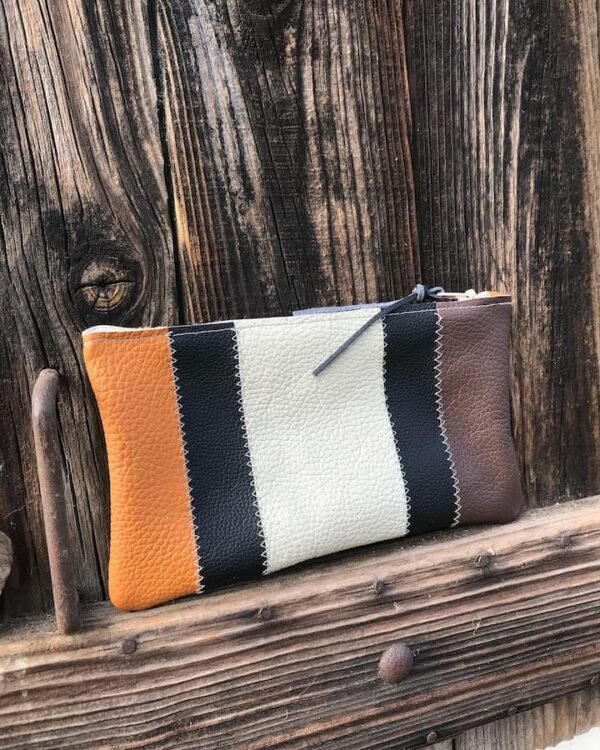 Trousse en patchwork de cuir revalorisé