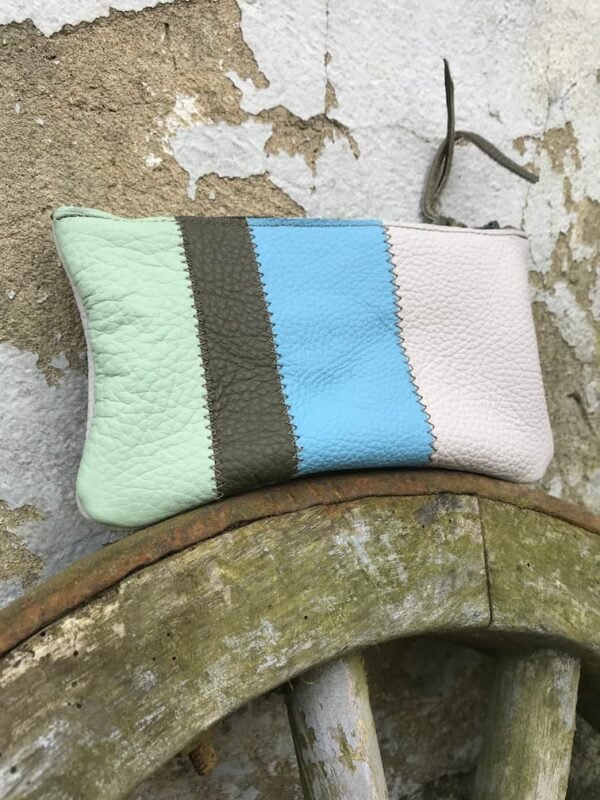 Pochette en patchwork de cuir menthe fraiche