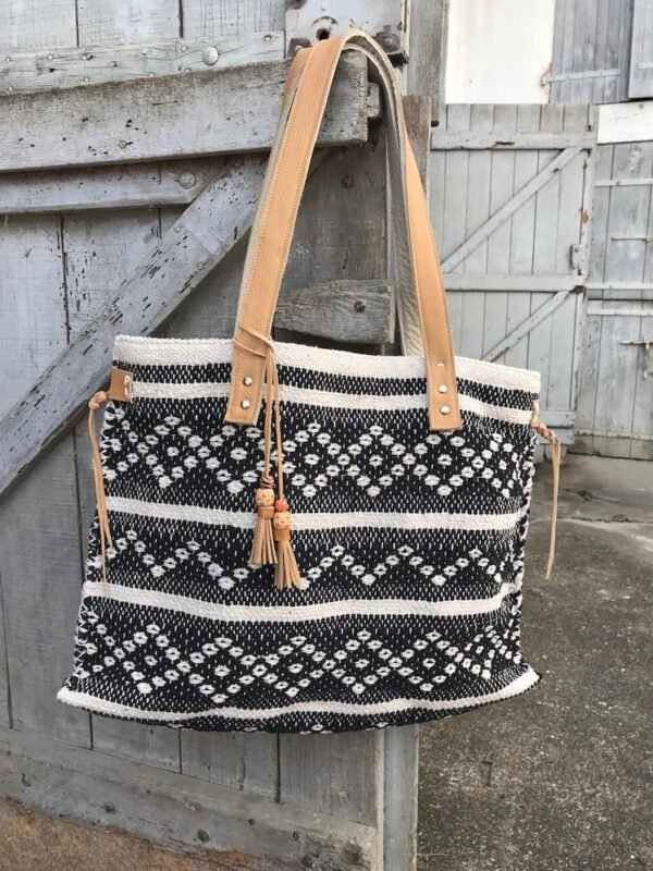 Grand sac en coton tressé noir et beige