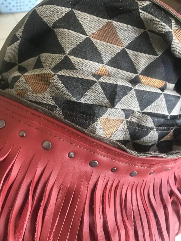 Banane en cuir rose vue intérieur