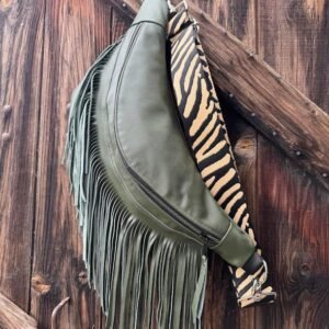 Banane western en cuir lisse vert sapin NOËLLA
