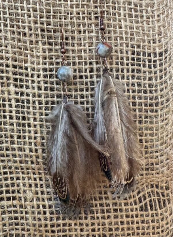 Boucles plumes et perle jaspe