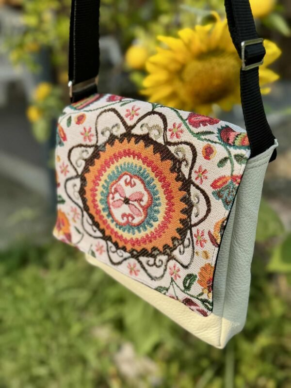 Sac en cuir avec rabat interchangeable