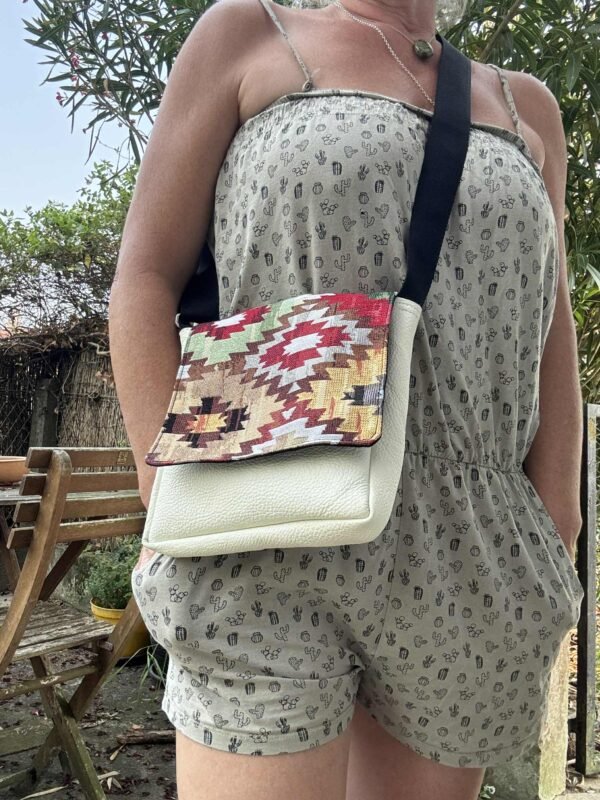 Sac en cuir avec rabat interchangeable