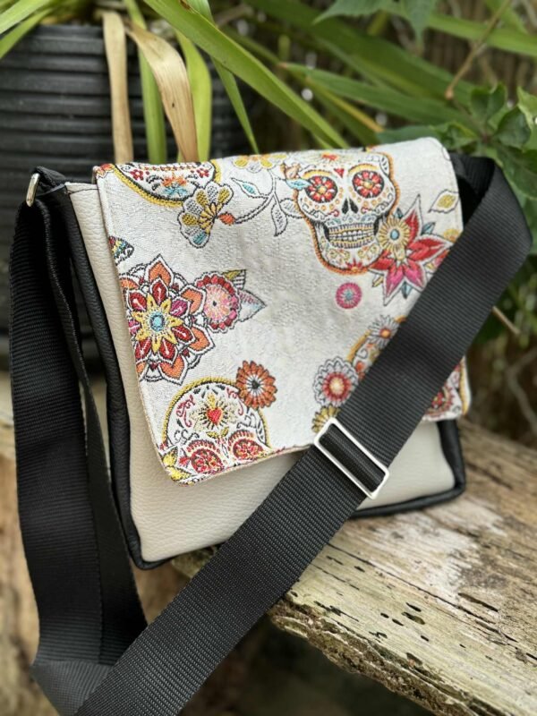 Base sac noir et grège avec rabat Calavera