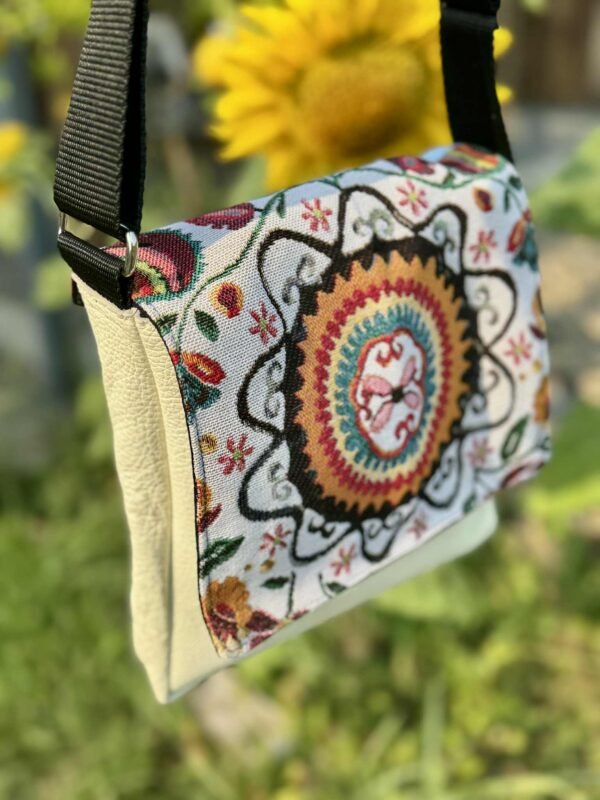 Sac en cuir avec rabat interchangeable