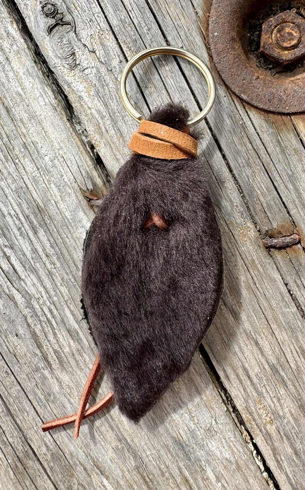 Porte-clés mouton brun lacets camel et écureuil