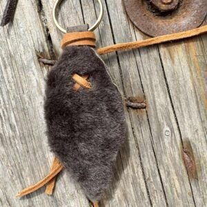 Porte-clés mouton taupe lacet camel